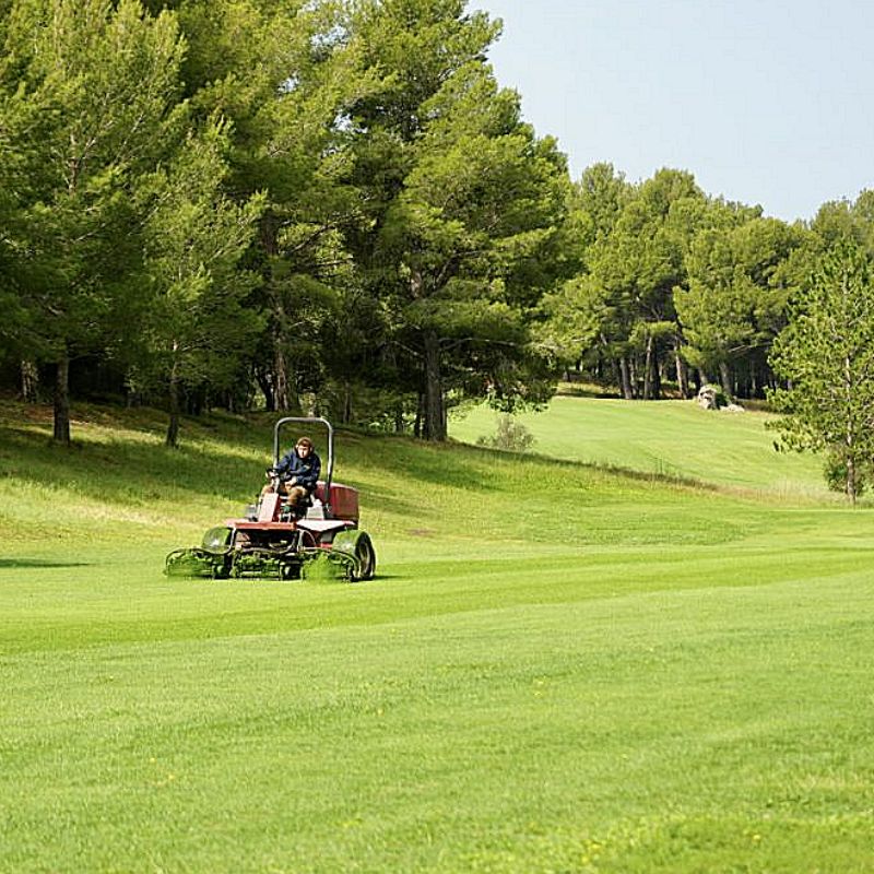 Gestion des surfaces du golf